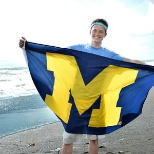 Meet your Posher, Christian